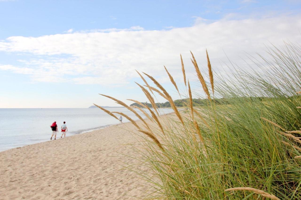 Strandnah Mit Balkon, Gratis Nutzung Vom Ahoi Erlebnisbad Und Sauna In Sellin - Strandhaus Moenchgut Fewo21 Lobbe Zewnętrze zdjęcie